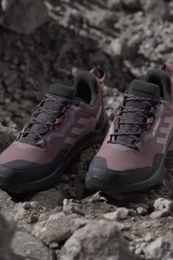 Adidas Schoenen^Berg/wandelschoen d bruin