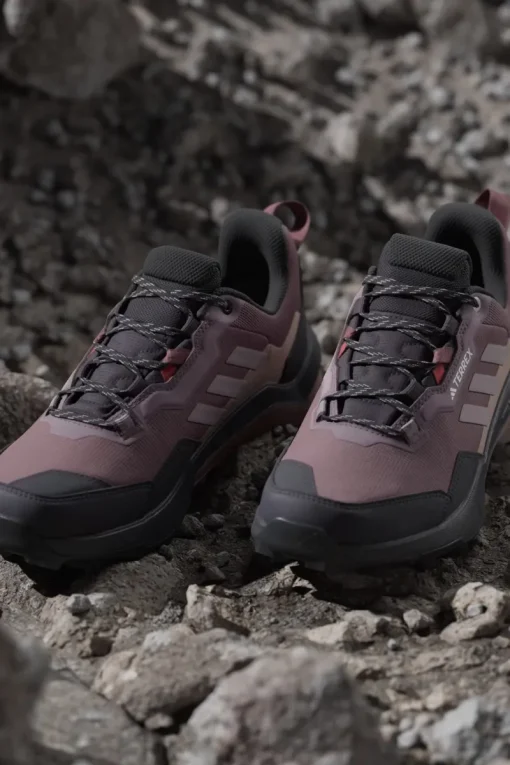 Adidas Schoenen^Berg/wandelschoen d bruin