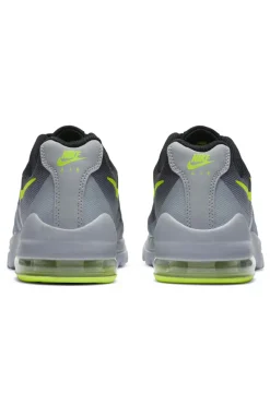 Nike Accessoires^Casual sneaker j zwart