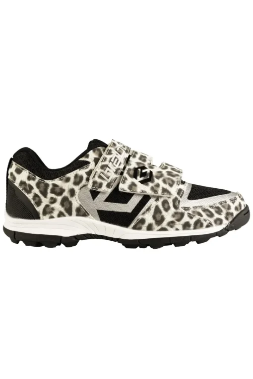 Brabo Accessoires^Voetbalschoenen kg jongens rood